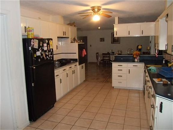 Another view of kitchen from the breakfast area
