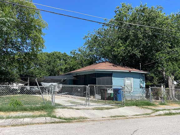 3rd image of 7410 Mary Abbott St