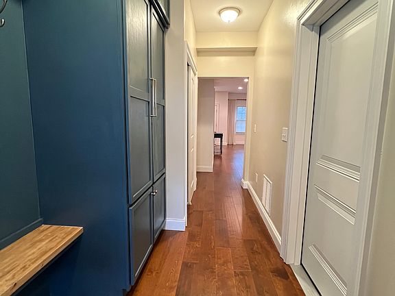 Entrance with built in storage