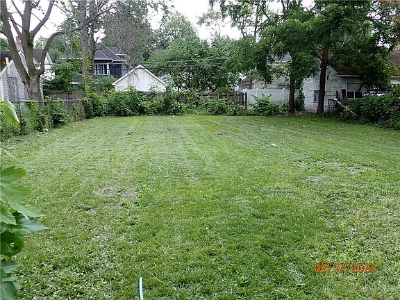 5th image of 399 Birr St