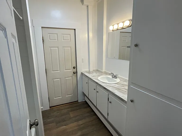 58 School St — Photo 12