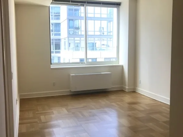 400 West 63rd Street image 3 of 12