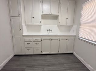 910 E Carson St APT 2, Long Beach, CA 90807