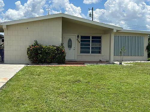 275 Lakeview Dr Photo 1