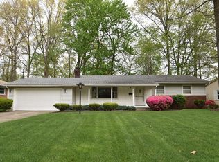854 Oakridge Dr, Boardman, OH 44512