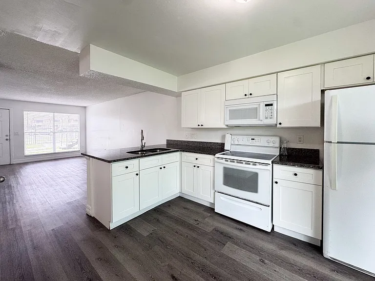 1905 Caralee Blvd #2 — Photo 9