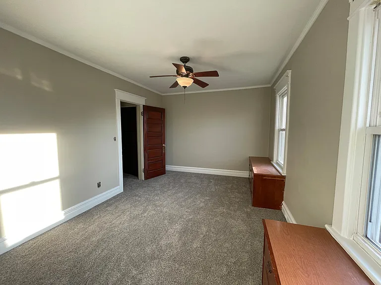 Bedroom 1 with new carpet.