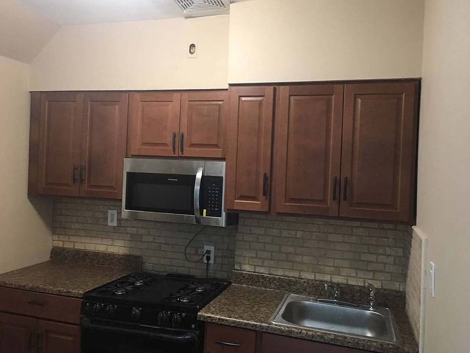 1st image of 2031 Steinway St APT 1F