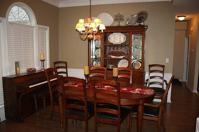2nd image of 216 Ellicott Dr