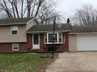 1548 Sunset St, Monroe, MI 48162