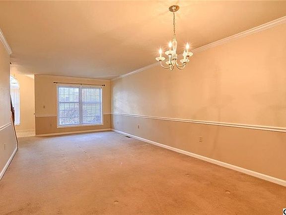 5th image of 2140 Saint Clair Ct