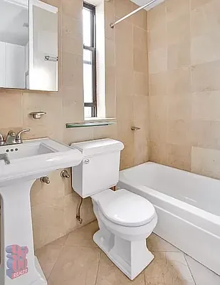 Rented by REAL New York | media 15