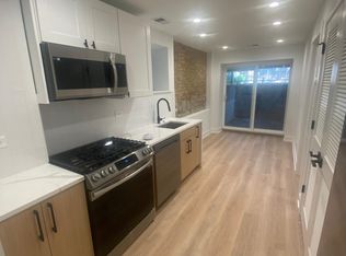 618 W Wrightwood Ave #R, Chicago, IL 60614