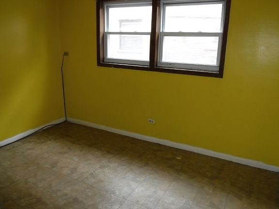 4th image of 311 Bensley Ave