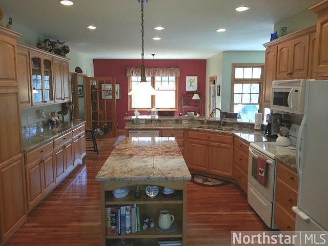 1st image of 11718 Wood Dr SW