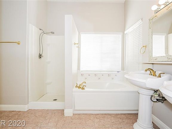 4th image of 5729 Rainwood Dr