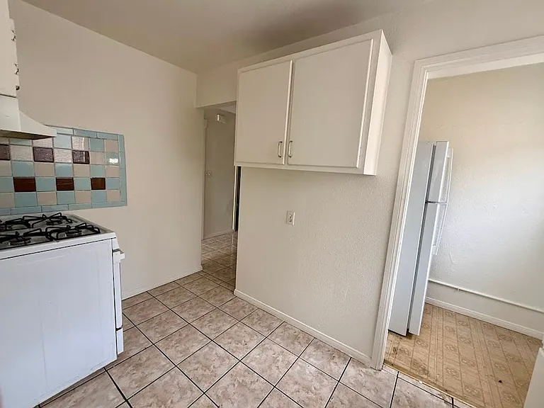 4150-4152 Wilson Ave — Photo 7
