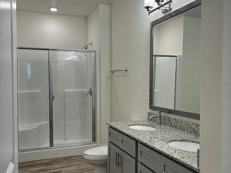Fox Crossing Apartments at Durham — Photo 22