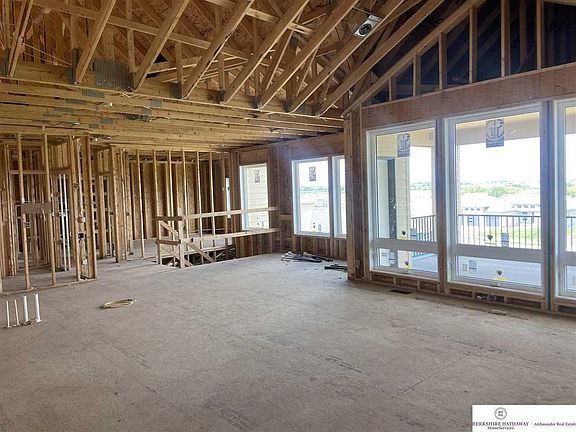 4th image of 4511 S 220th St