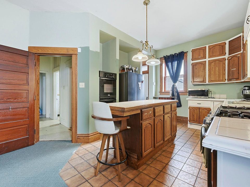 13th image of this home