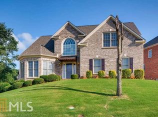 892 Linshire Crest Ct, Stone Mountain, GA 30087