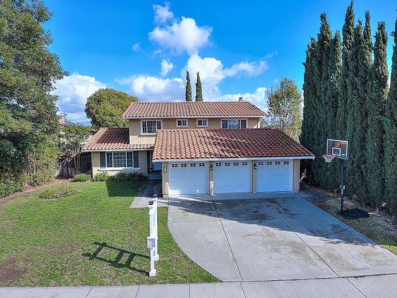 4th image of 530 La Baree Dr