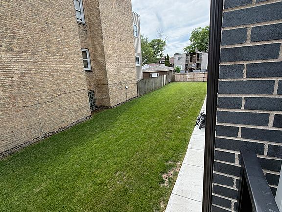 4th image of 1044 N Springfield Ave Unit 1CHICAGO