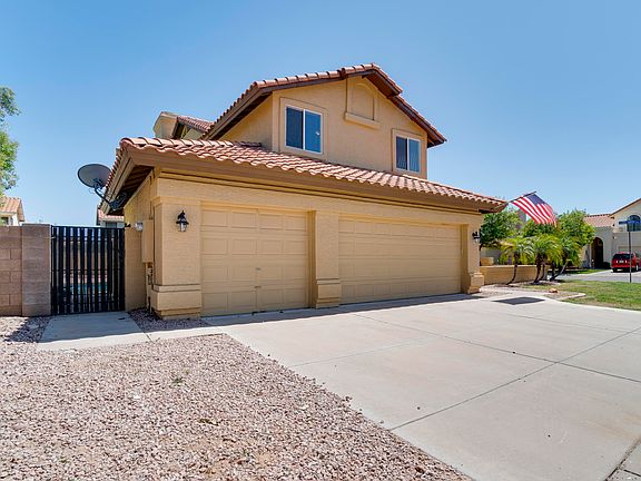 3rd image of 2209 E Egret Ct