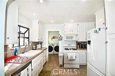 5th image of 523 S Citron St