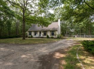 27 Aberdeen Drive Ext, Hampton Bays, NY 11946