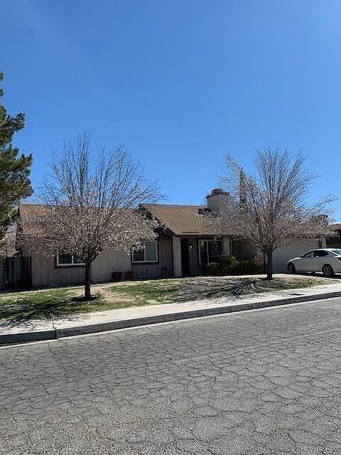 2nd image of 43040 Cromley Ct