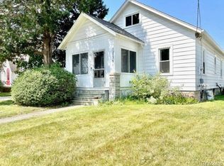 12176 Church St, Birch Run, MI