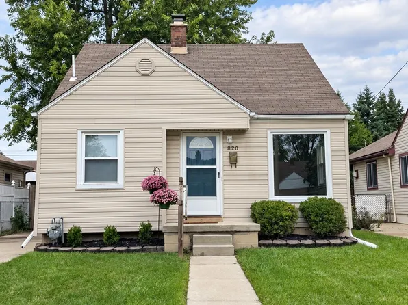 820 Cloverlawn Blvd, Lincoln Park, MI 48146