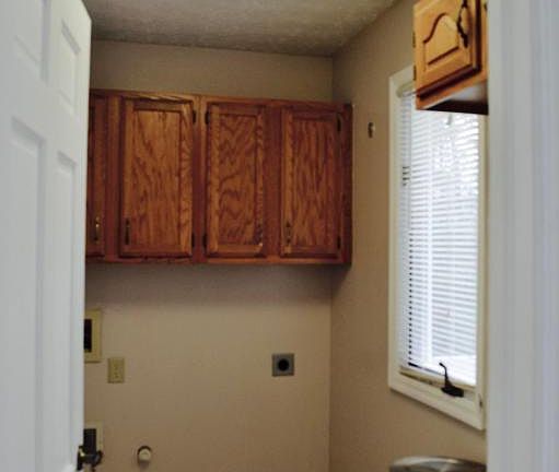 5th image of 989 Vincent Ct