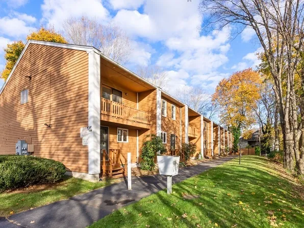 159 Elm St APT 2, Southbridge, MA 01550