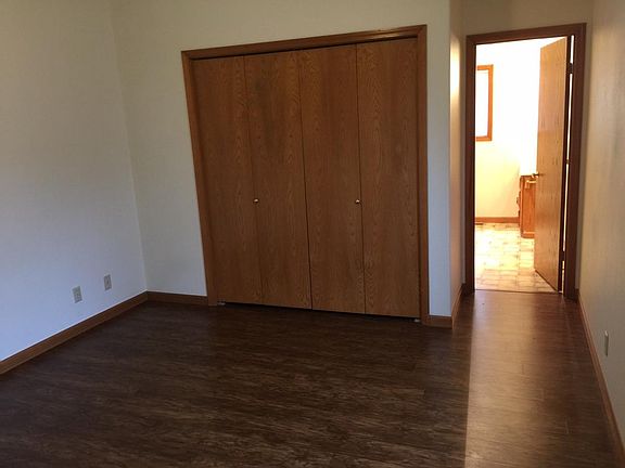 2nd image of 712 Statesman St