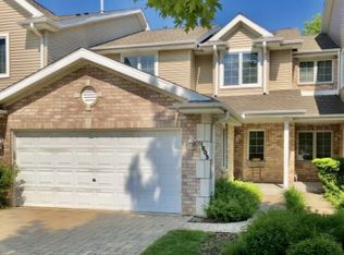 1605 Park Ridge Point, Park Ridge, IL