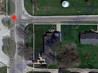 304 S East Ave, Ogden, IL 61859