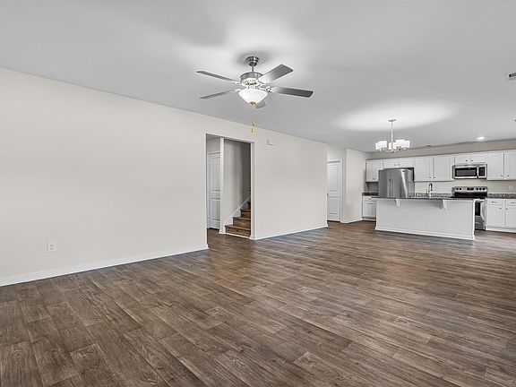 4th image of 75 Viclynn Run