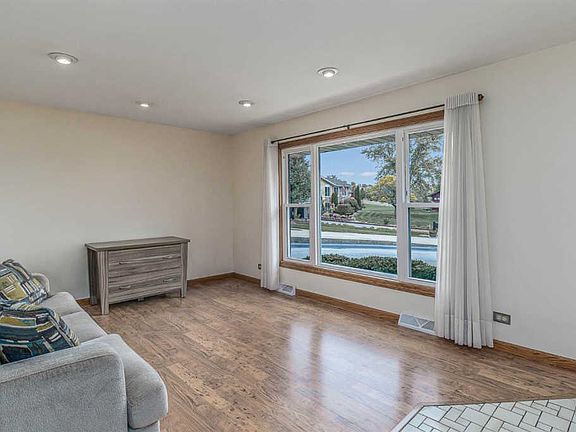 5th image of 13765 W 92nd Ct