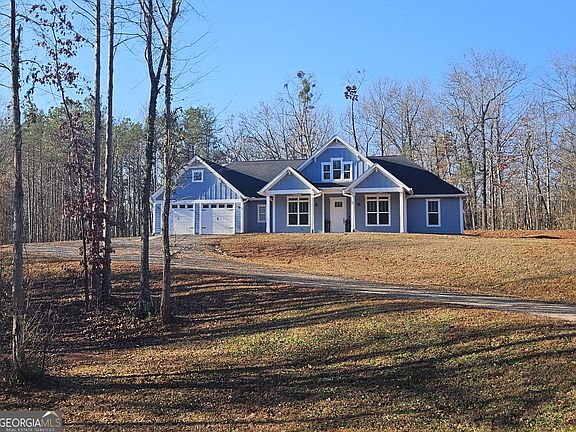 2nd image of 476 Christmas Tree Rd