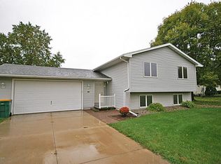 904 4th St NW, Byron, MN 55920