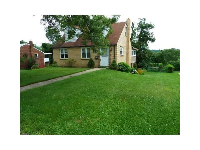 6845 Tunnelview Dr photo 1