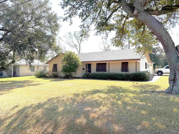 817 University Dr, Lake Charles, LA 70605