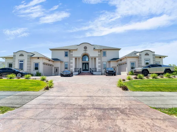 3687 W 121st St, Zionsville, IN 46077