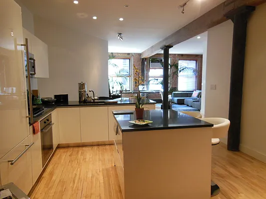 Rented by Tabak Real Estate | media 4