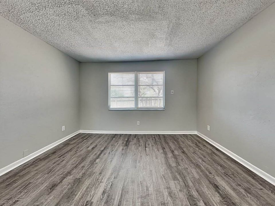 1st image of 1515 Levern St #15