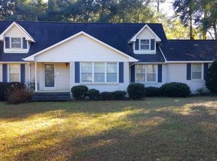 900 N Sunflower St, Geneva, AL 36340