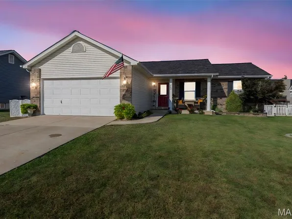 755 Lost Canyon Blvd, Wentzville, MO 63385