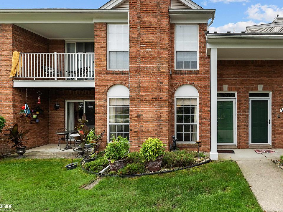 1st image of 52392 Heatherstone Ave